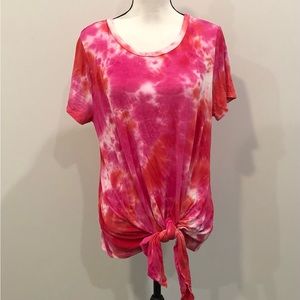 ✨HP✨Time and Tru Tie Dye Maternity Tee